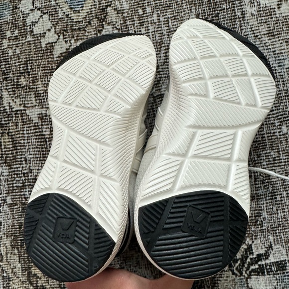 NEW Veja Impala Jacquard Sneaker Natural/Black - Picture 5 of 9